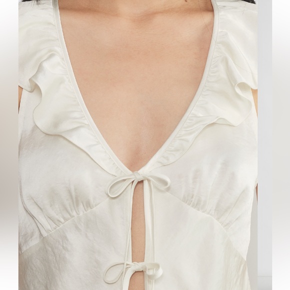 Aritzia Wilfred Tonka satin blouse ivory white coquette romantic balletcore S - Picture 3 of 11
